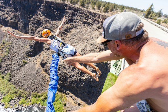 Oregon Bungee image 2