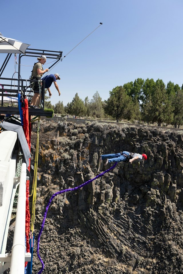 Oregon Bungee image 7