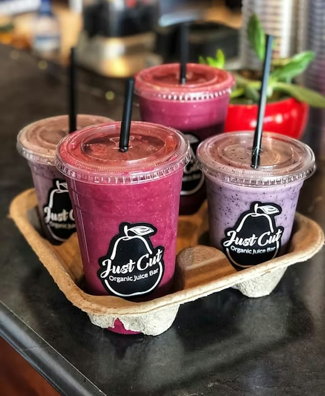 Just Cut Organic Juice Bar image 1