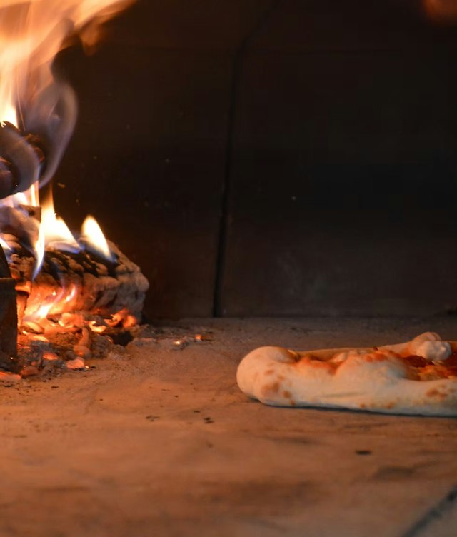 Grace and Hammer Pizzeria image 7