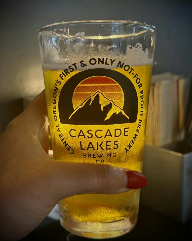 Cascade Lakes Brewing - Pub at 7th Street image 6