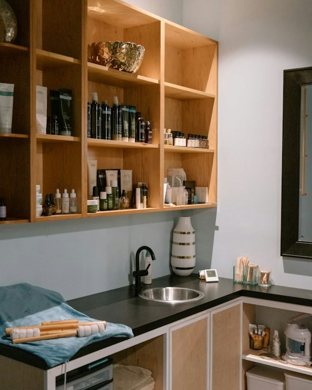 Acqua Aveda Salon & Spa image 4