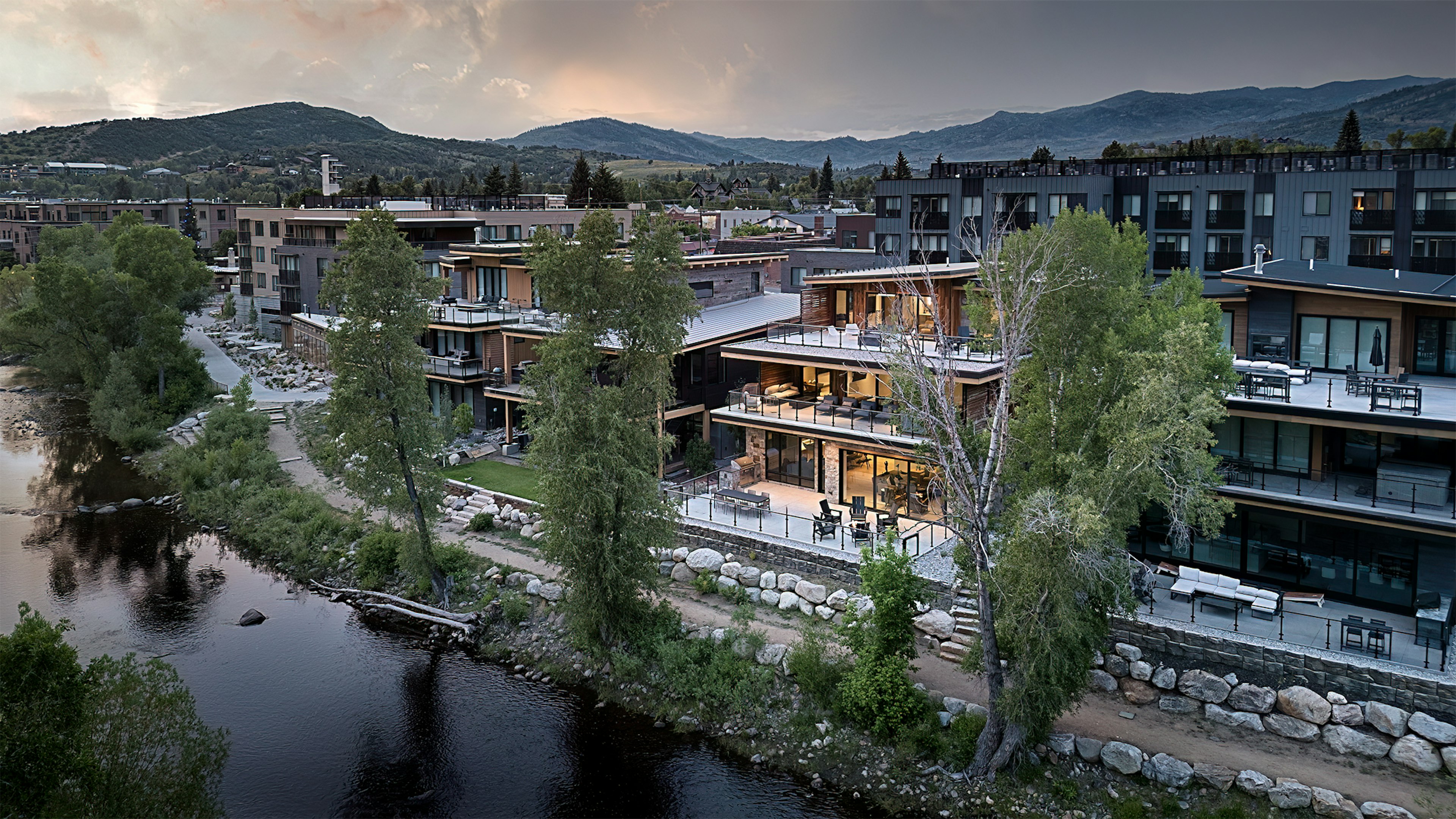 Riverlight Lodge 1