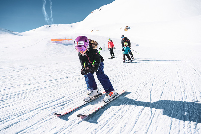 Économisez au moins 60 € pour 3 personnes et 80 € pour 4 personnes sur vos skipass pour 6 ou 7 jours aux 2 Alpes !