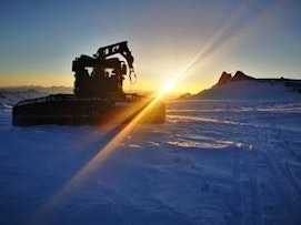 2 Alpes snow workshop