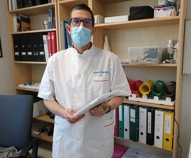 dr. from France using MESI mTABLET