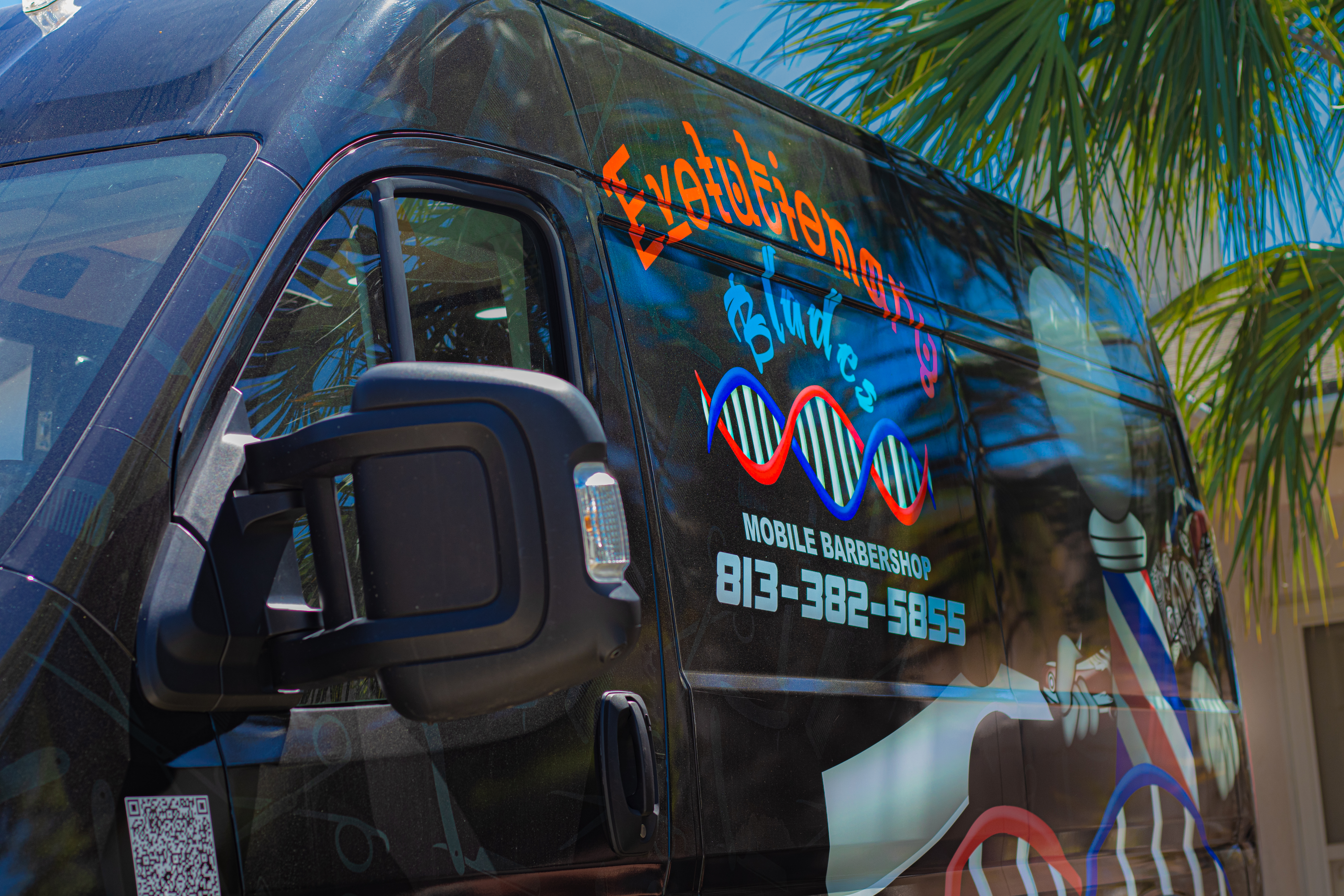 Sonny Nogueras - Master Barber & Founder