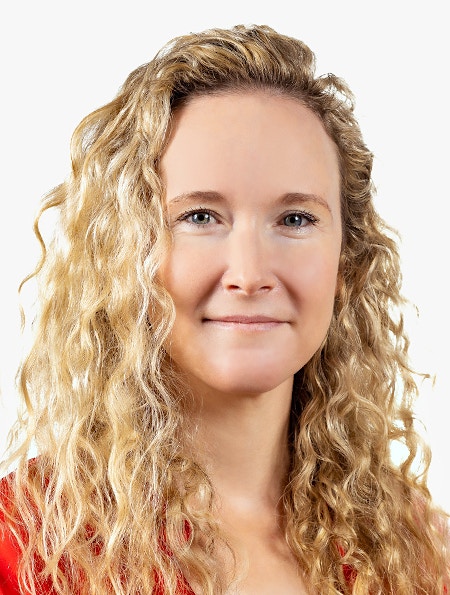 Kelli Finn