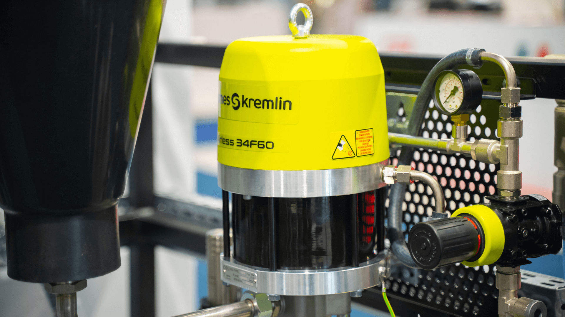 części zamienne do pomp lakierniczych stosowane w instalacji lakierniczej