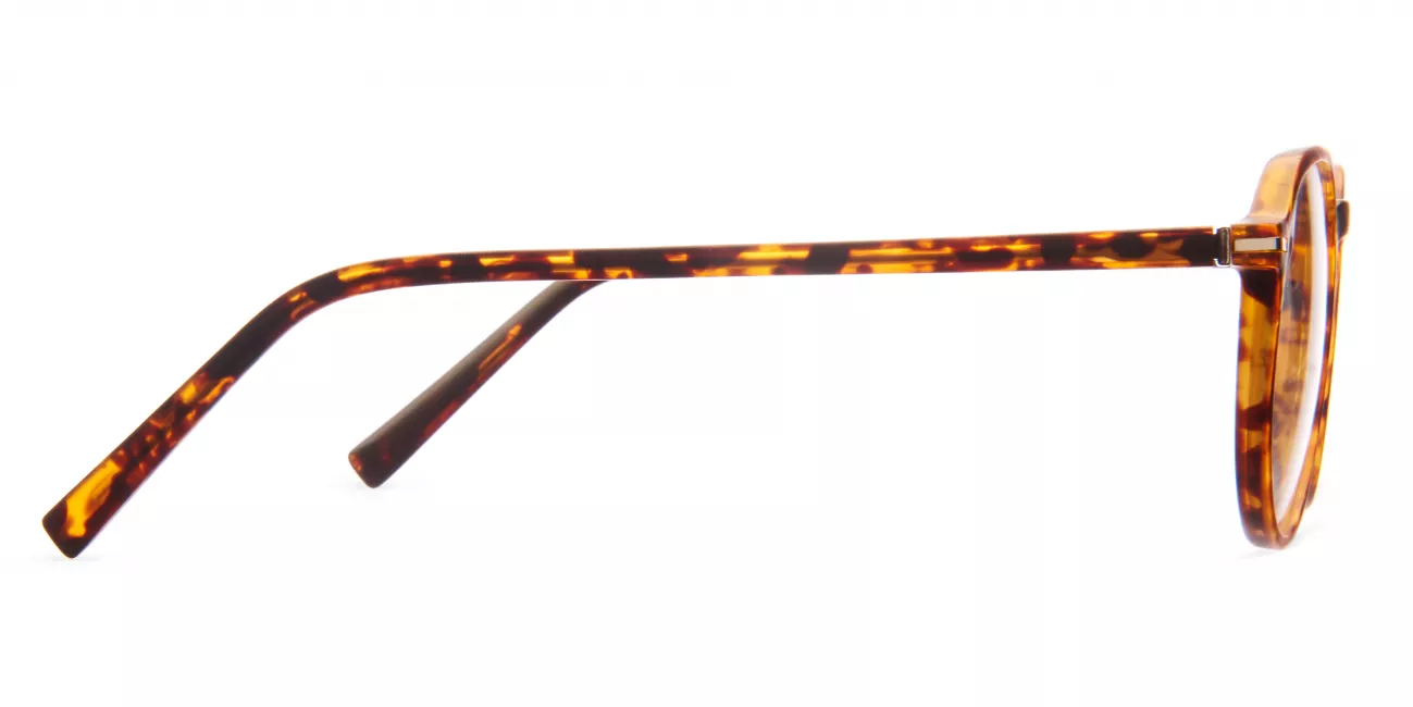 Liam glasses