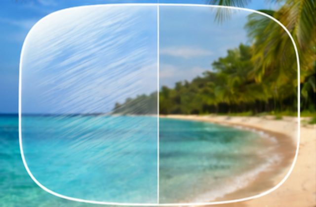 Lens showing with and without anti scratch