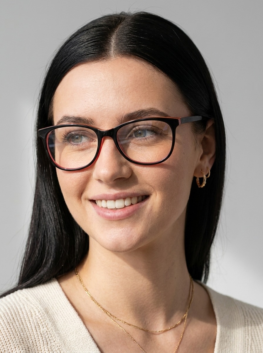 Model wearing Annora glasses