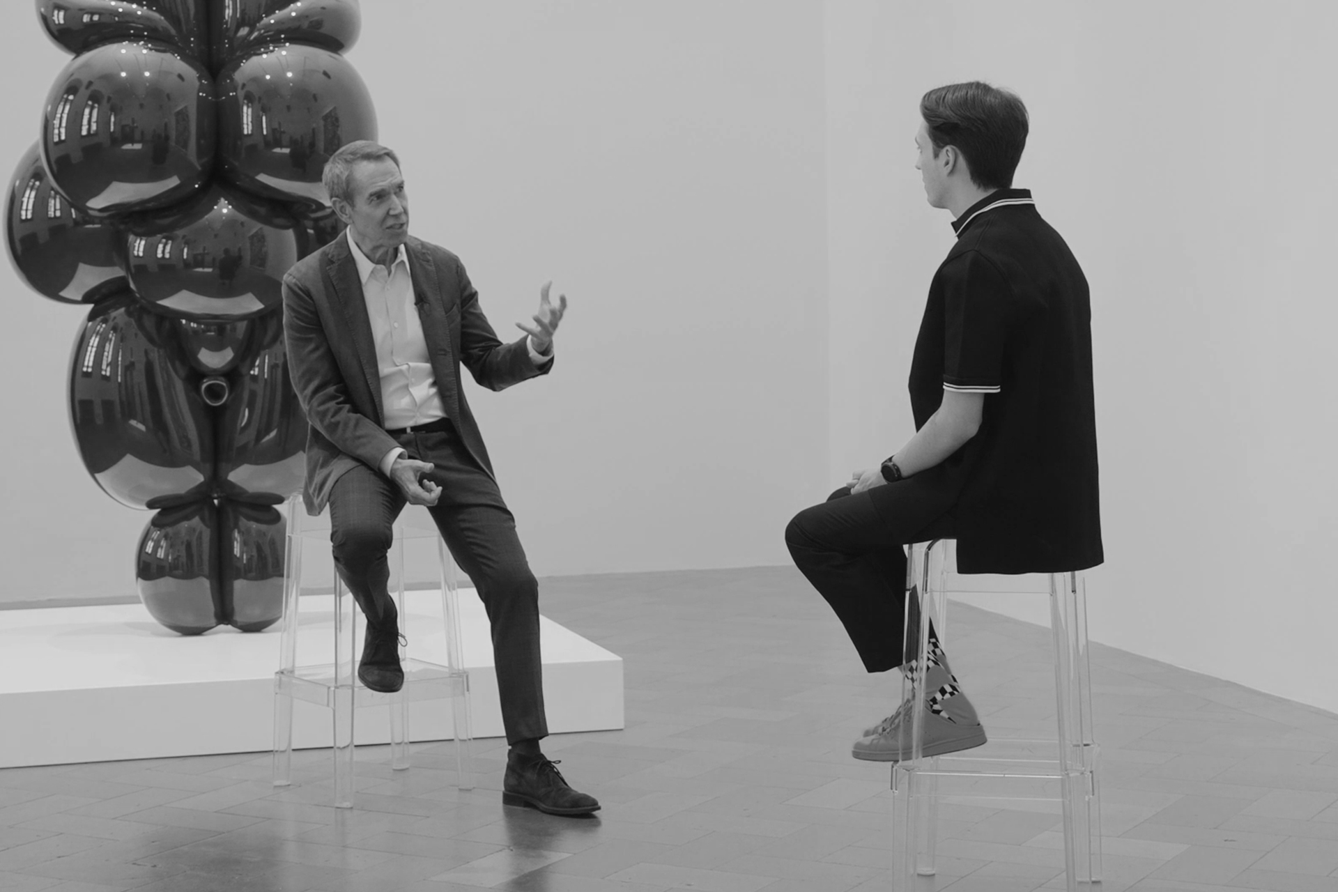 Master student Julian interviewing Jeff Koons
