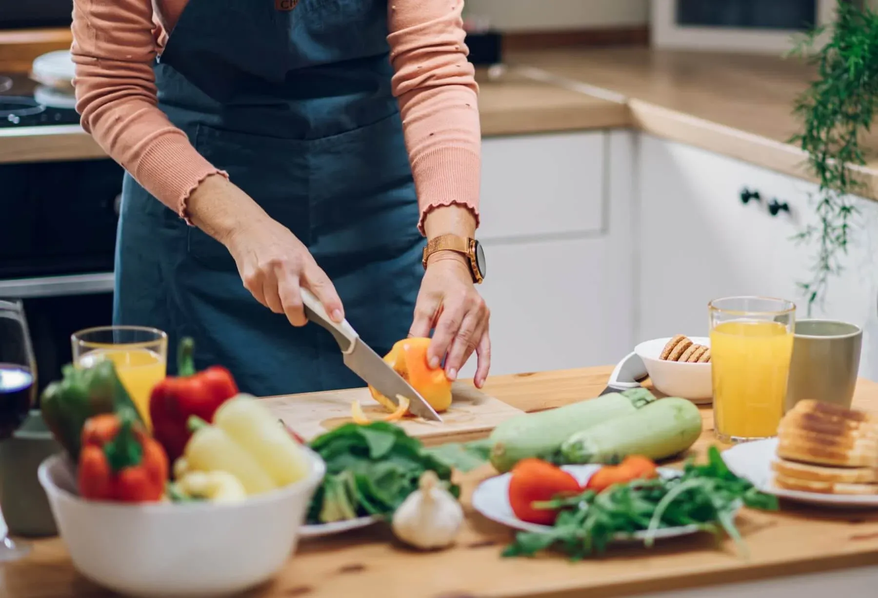 Menopause diet, foods that help with menopause symptoms