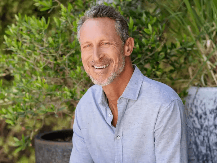 Dr. Mark Hyman