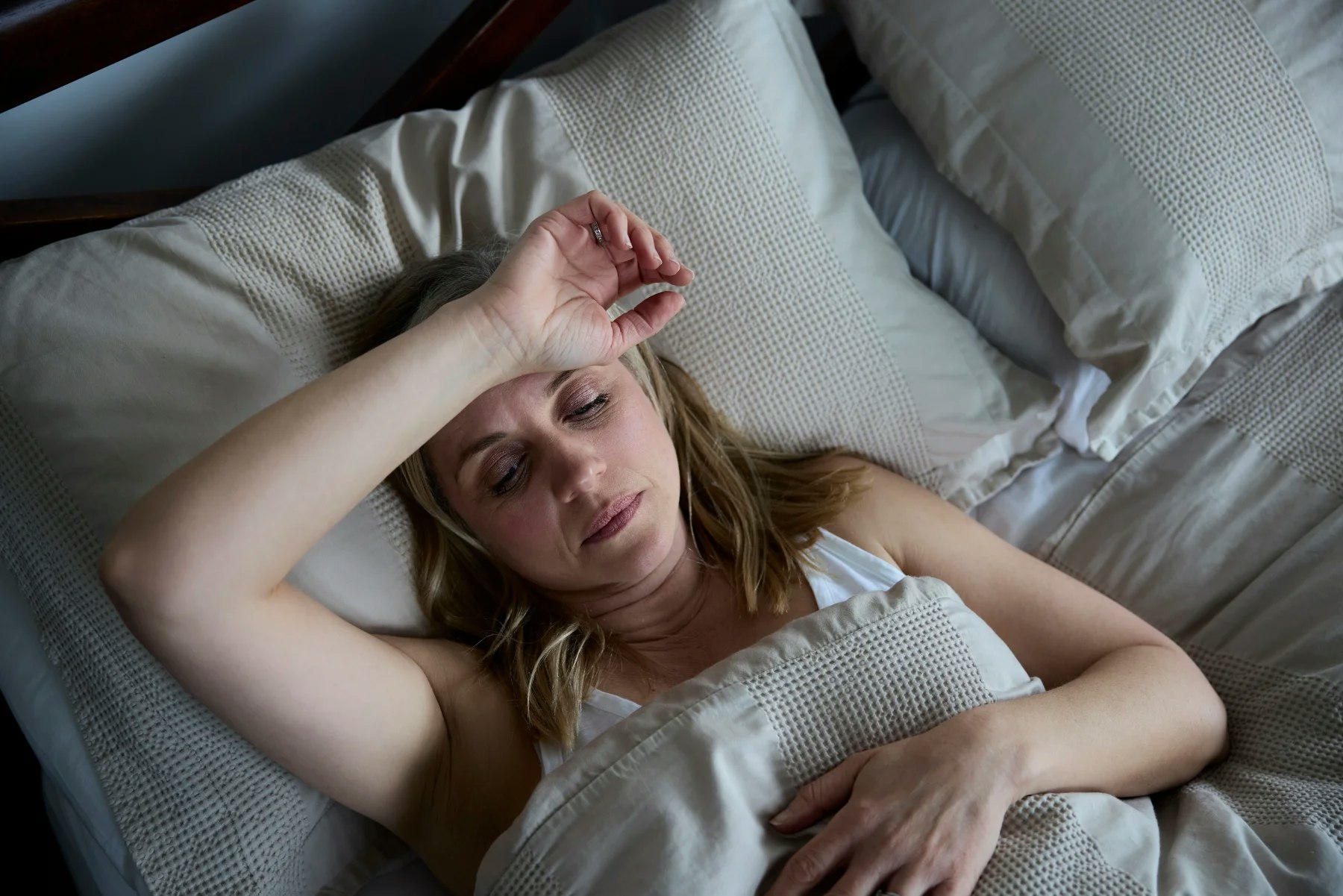 Women sleeping hot caused by cancer treatment Women sleeping hot caused by cancer treatment