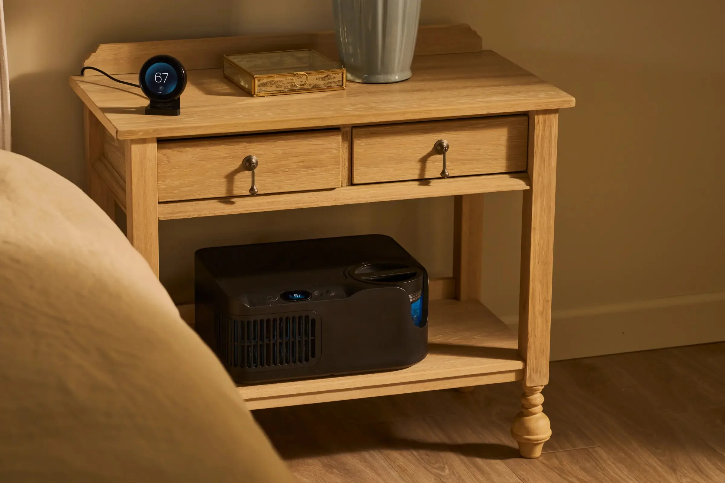 Chilipad 2.0 bed cooling system and remote