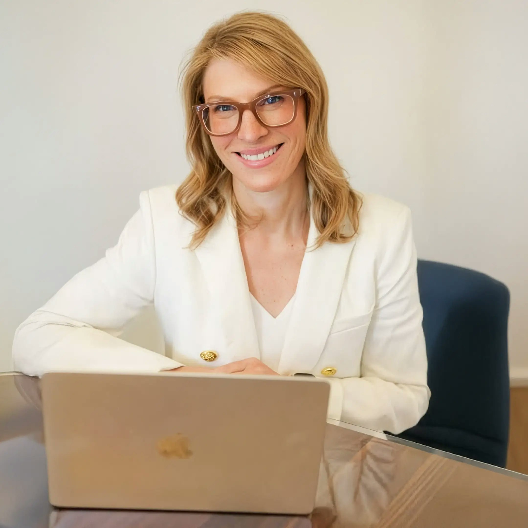 Dr. Shelby Harris | Sleep Advisor Dr. Shelby Harris | Sleep Advisor