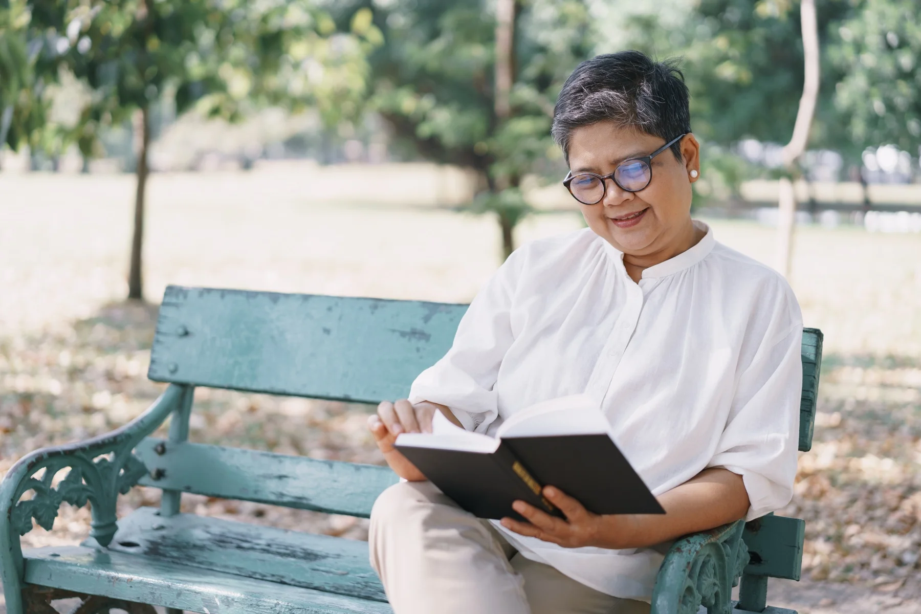 Lady sitting on bench