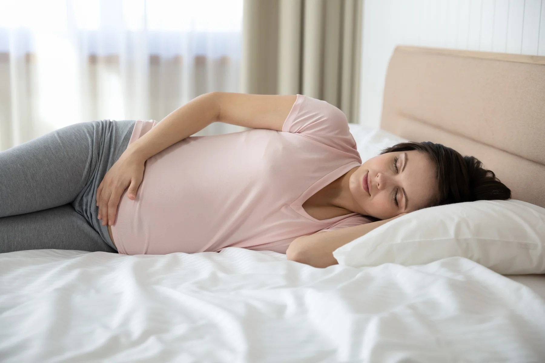 Pregnant women sleeping