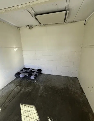 The social dog guest room with roof top heater