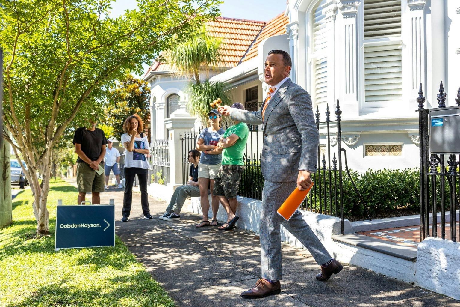 March Overview - February rate cut fails to make any impact on the March market.