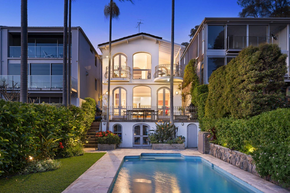 A harbourfront paradise shaped by light and water – 12a William Street, Balmain East