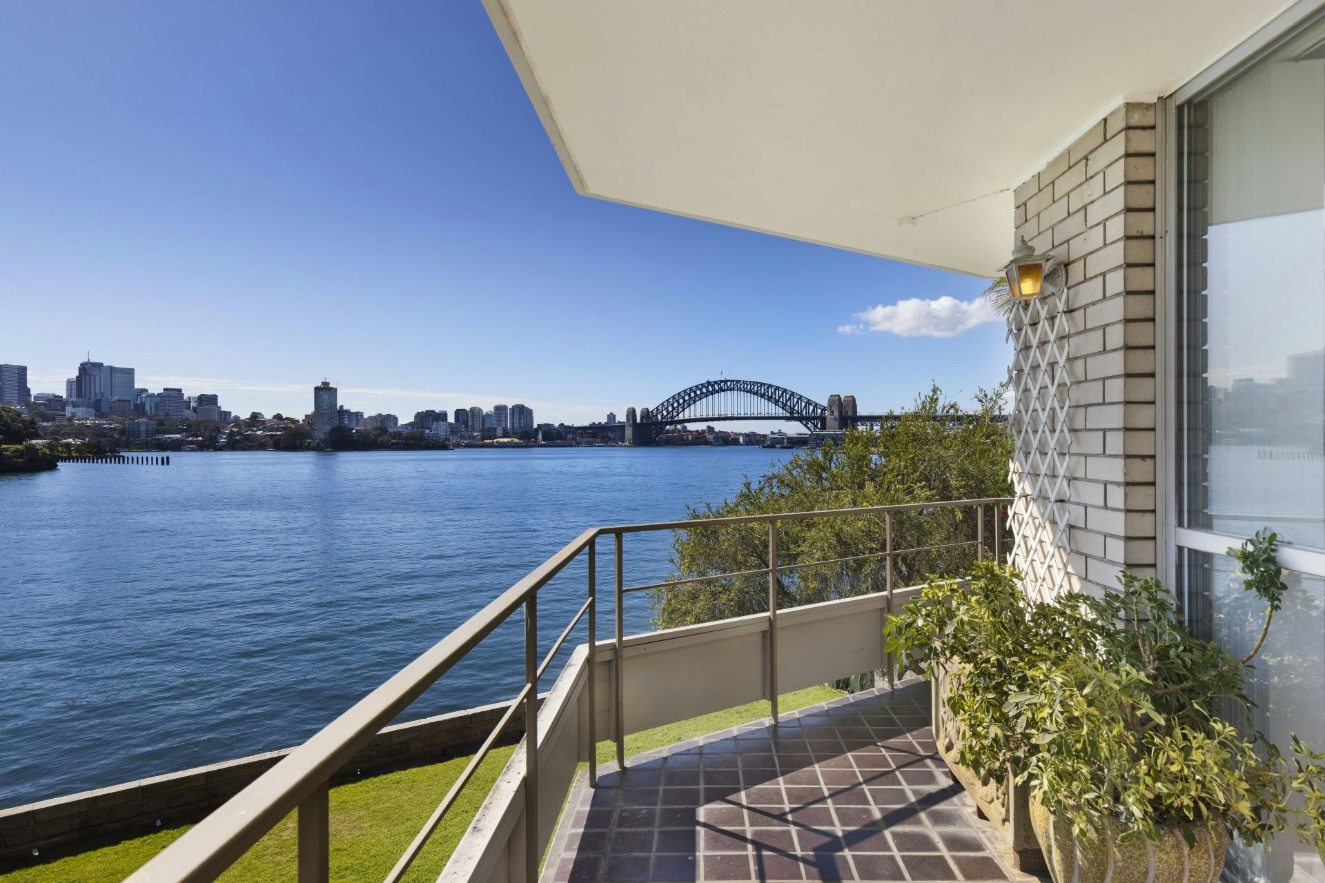 16/8-10 Lookes Avenue, Balmain East