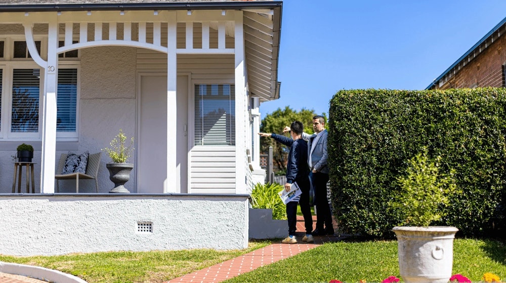 How to encourage buyers in an uncertain market