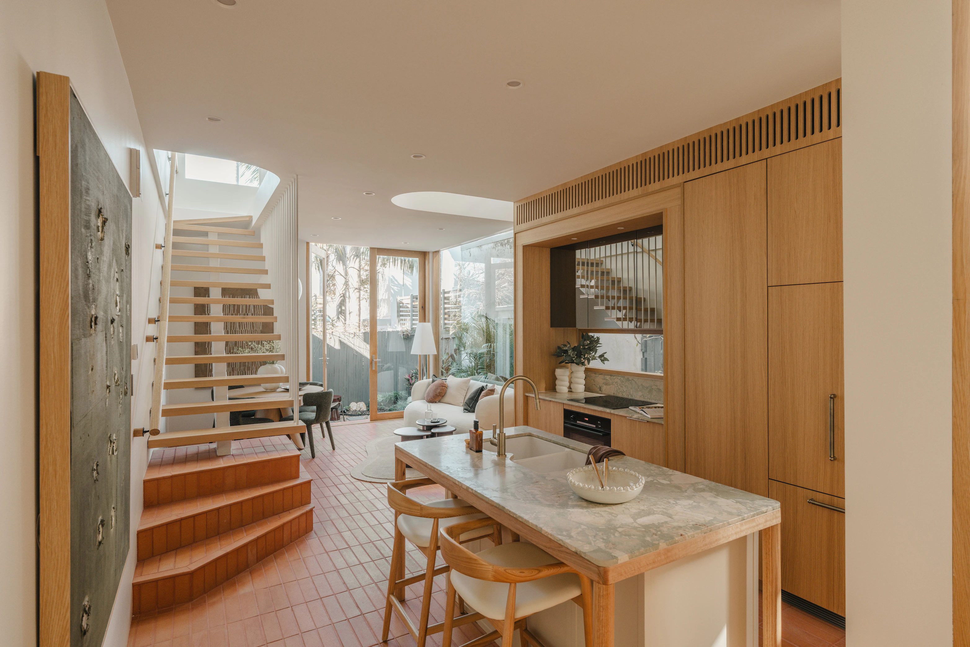13 Gipps Street, Birchgrove: A masterclass in light, volume and craft