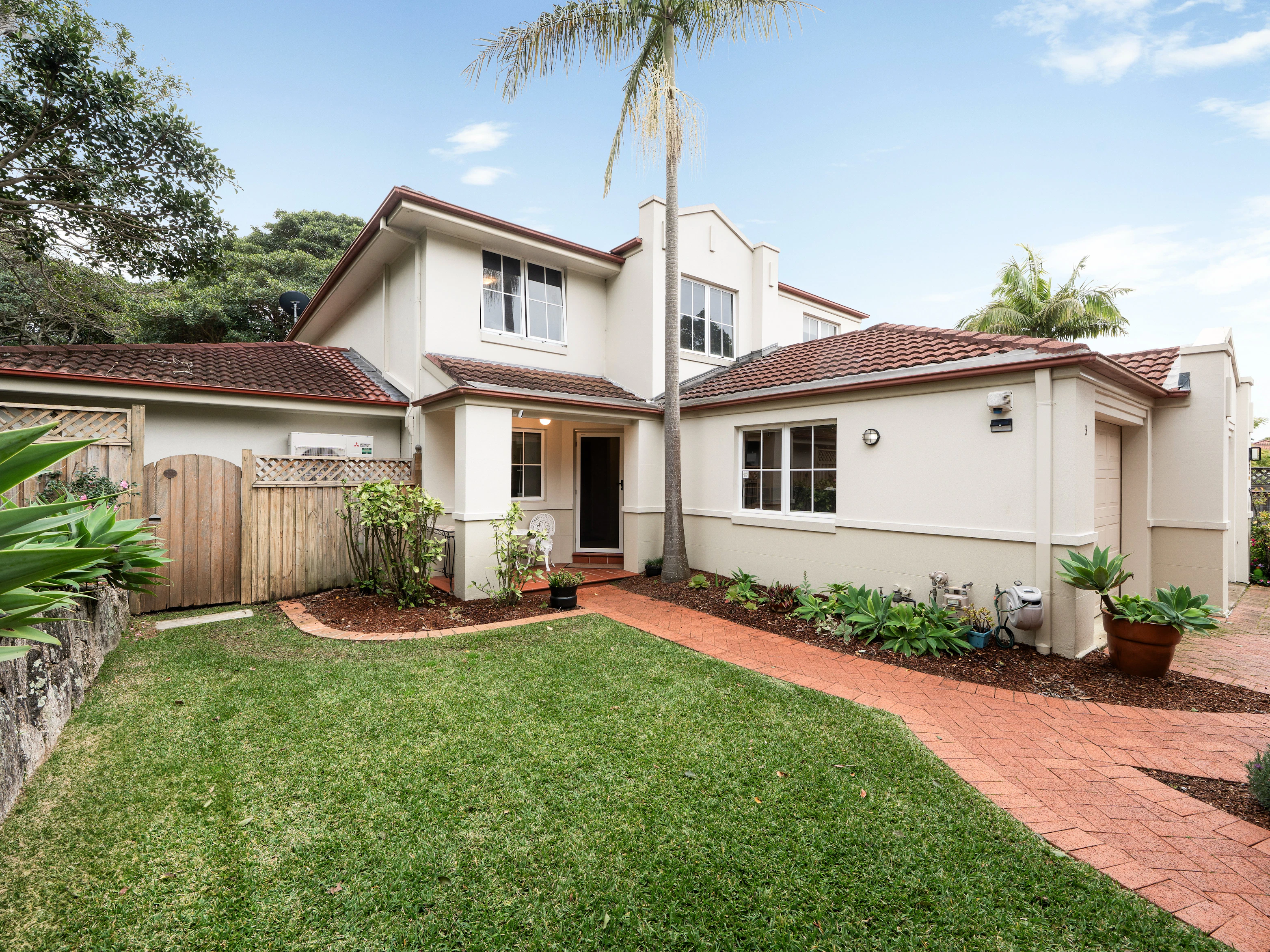 3 Mortimer Lewis Drive, Huntleys Cove