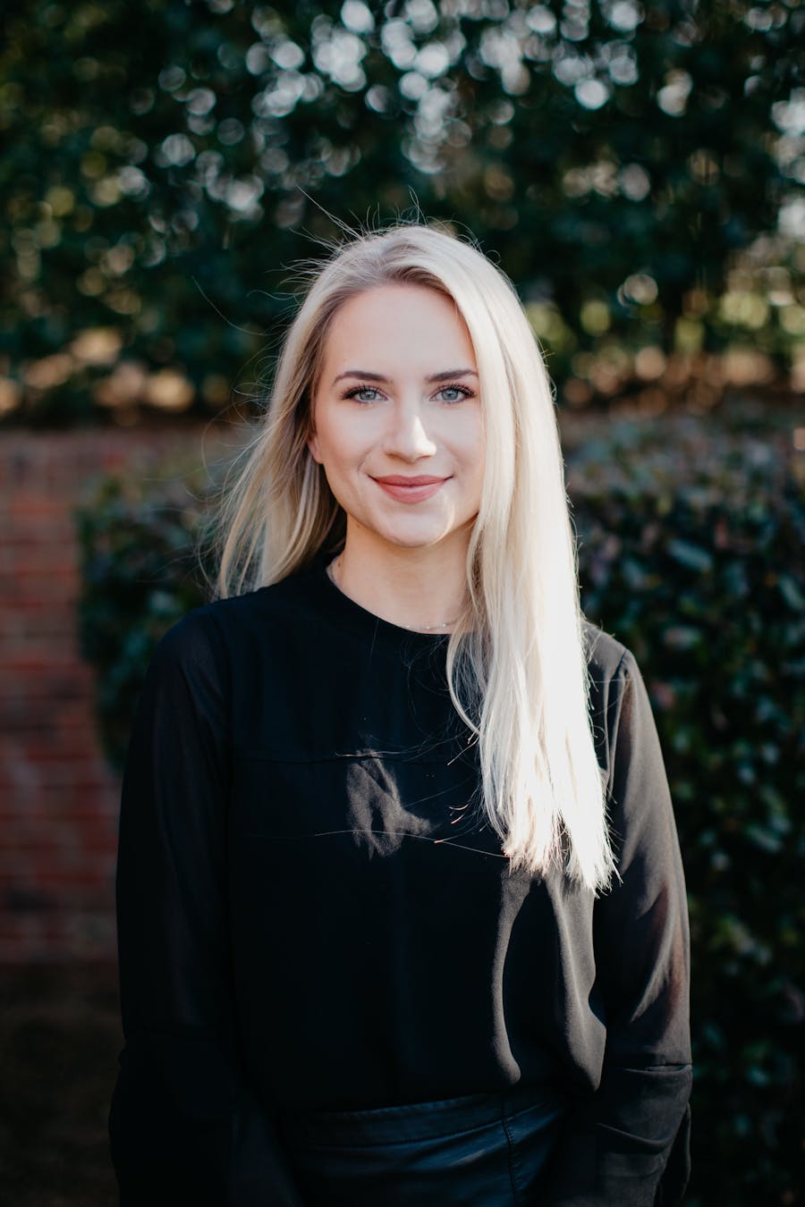 Alexis deGrasse, Assistant Practice Manager / Social Media Director