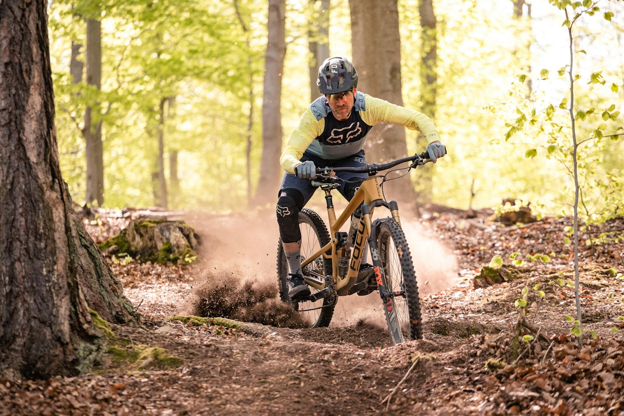 Vtt dans la poussière