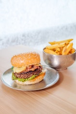Spot Café Burger
