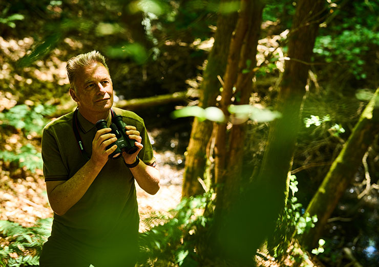 Chris Packham in Bowyers wood
