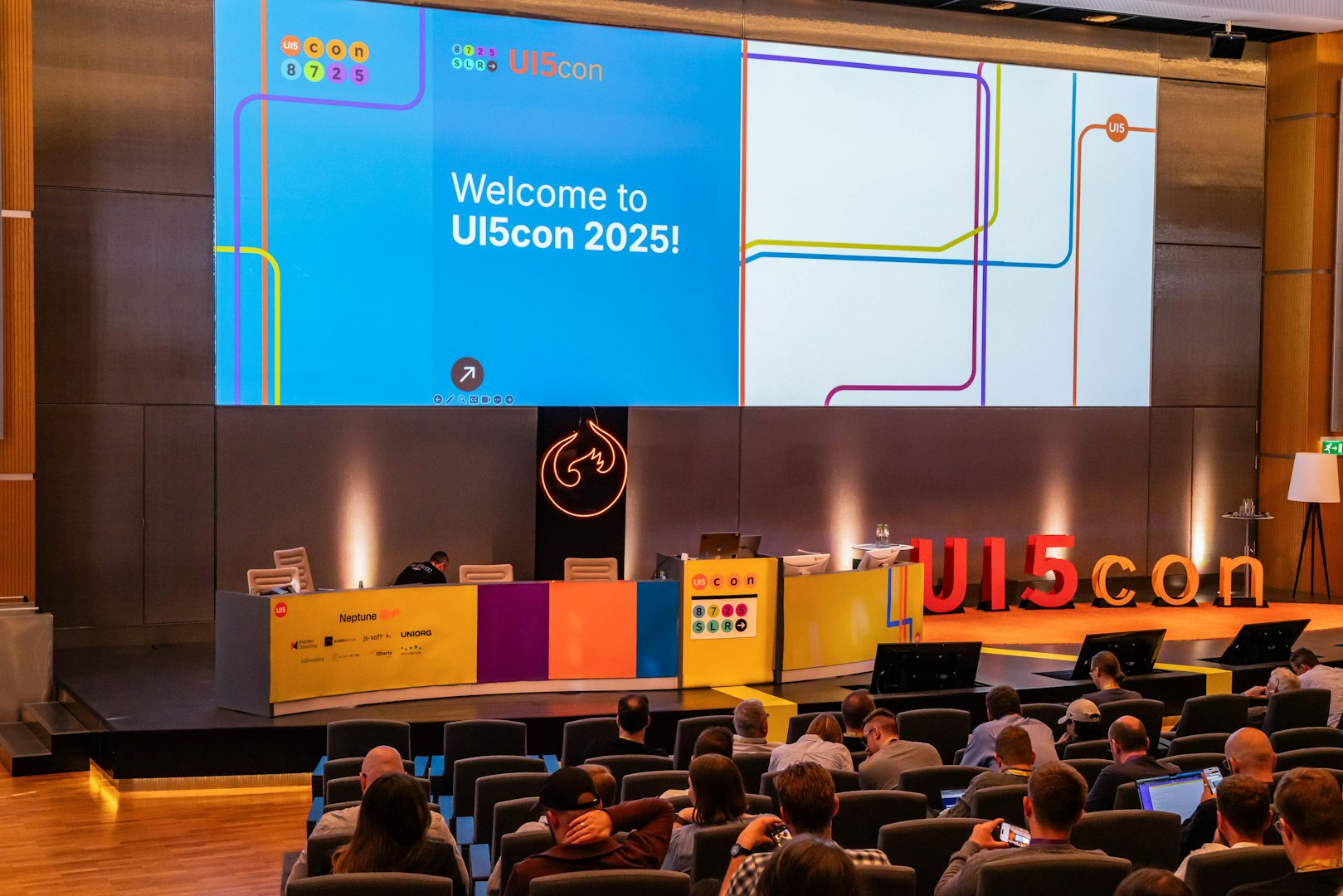 Tag 1 der CodeConnect 2025, die UI5con