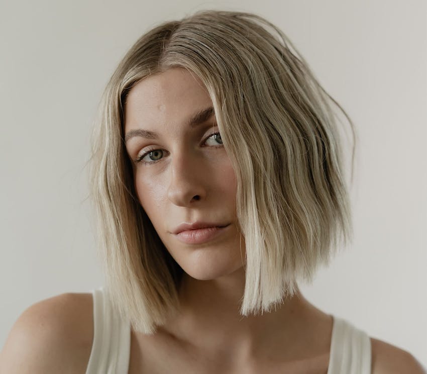 woman with short blonde bob