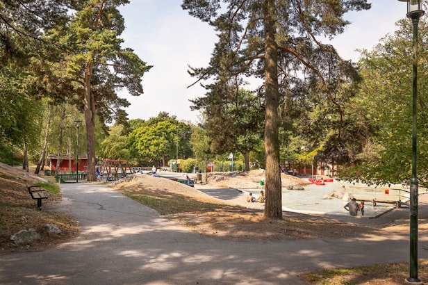 parkleken lugnet i västertorp