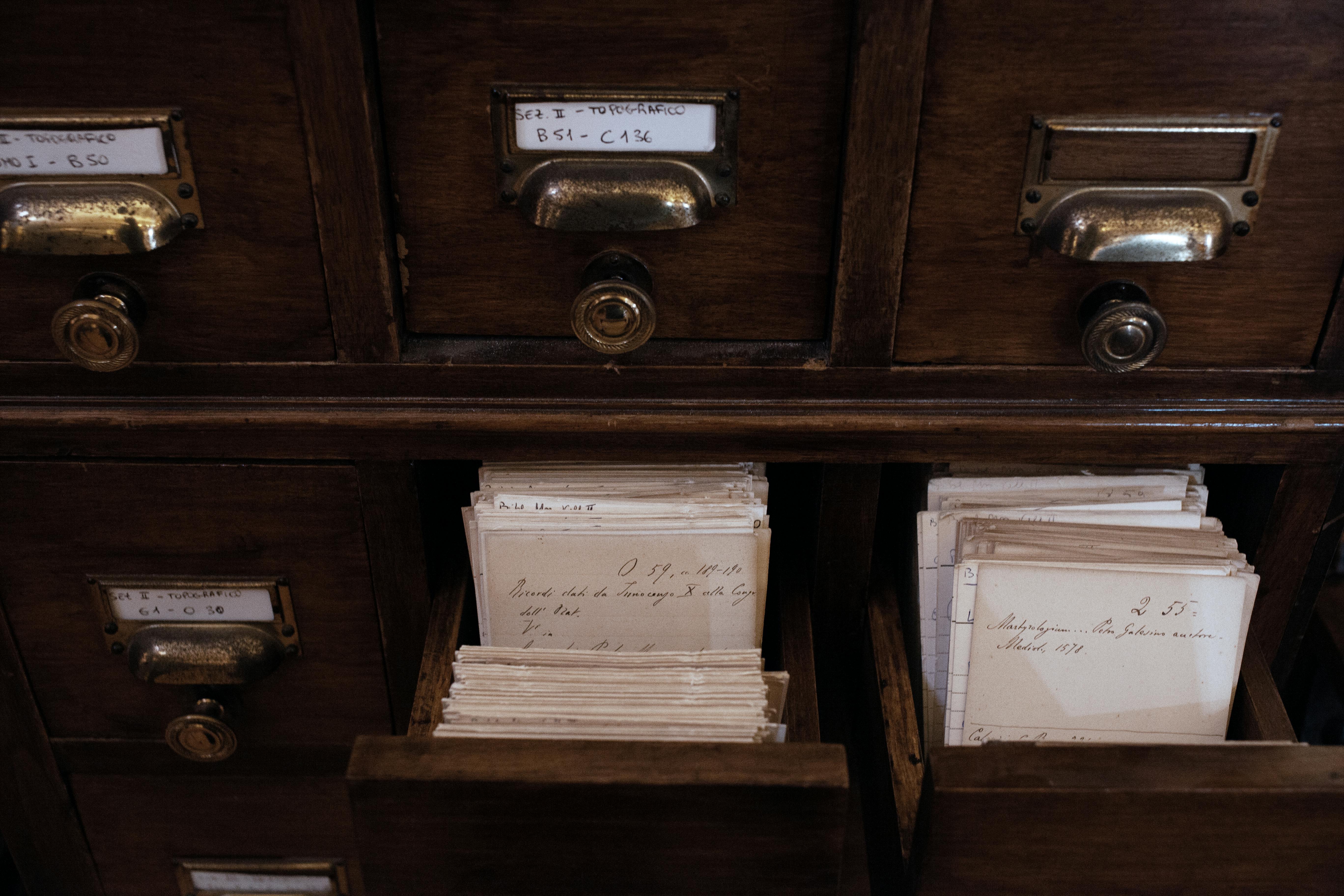 Roma, Biblioteca Vallicelliana, Salone Borromini. Schedario.