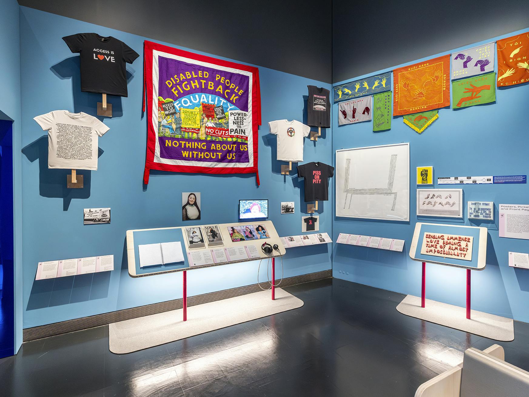 London, V&A South Kensington. "Design and Disability" exhibition. London, V&A South Kensington. "Design and Disability" exhibition.