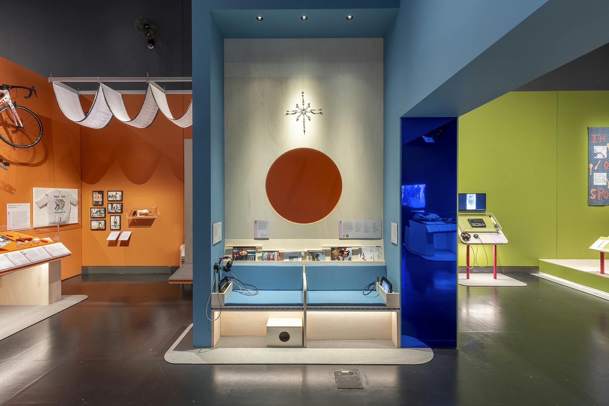 Londra, V&A South Kensington. Mostra "Design and Disability".