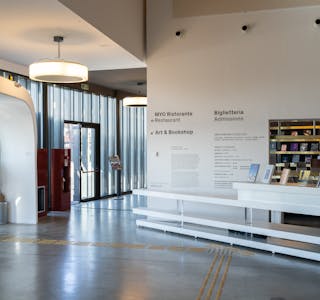 Prato, Centro per l'Arte Contemporanea Luigi Pecci. Ingresso al museo, accoglienza e biglietteria. Prato, Centro per l'Arte Contemporanea Luigi Pecci. Ingresso al museo, accoglienza e biglietteria.