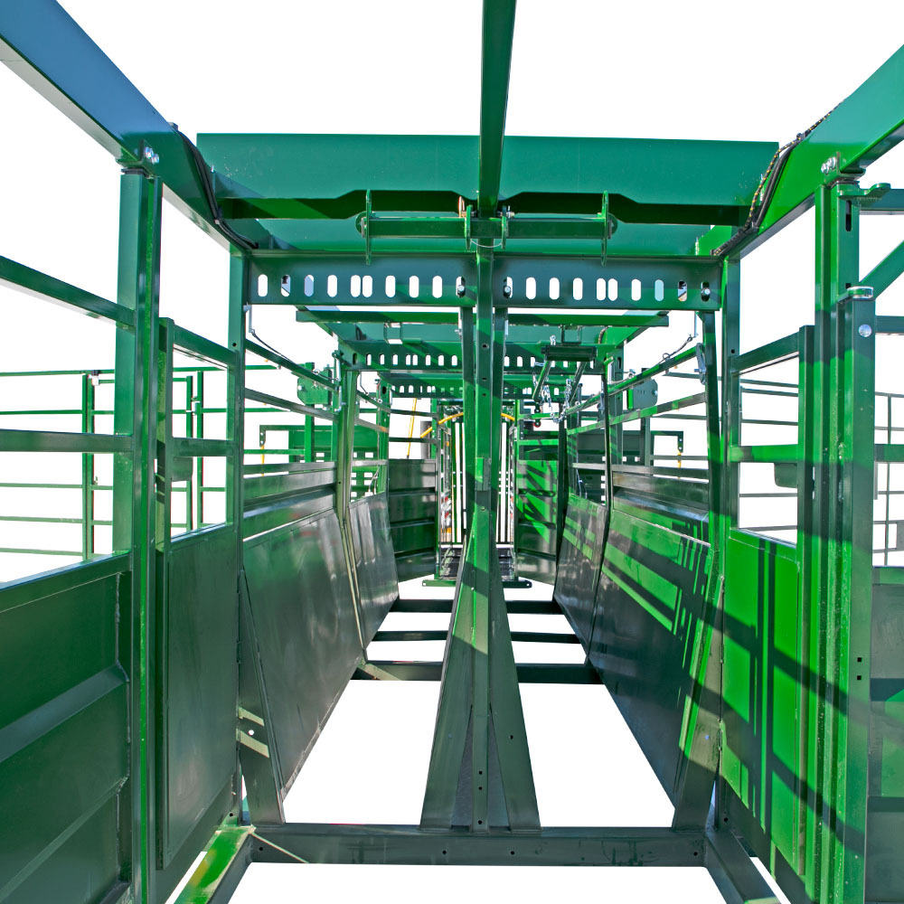 Heeler Portable Corral double Adjustable Easy Flow Alley opened all the way