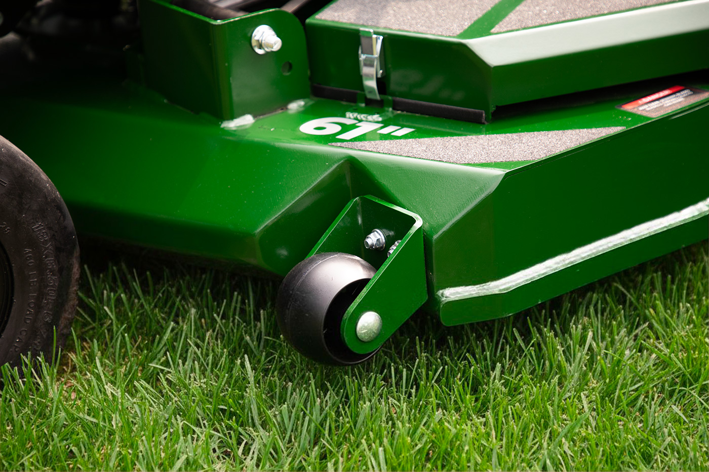 Arrowquip Mowers 720 zero-turn mower anti-scalp wheels and reinforced cutting deck