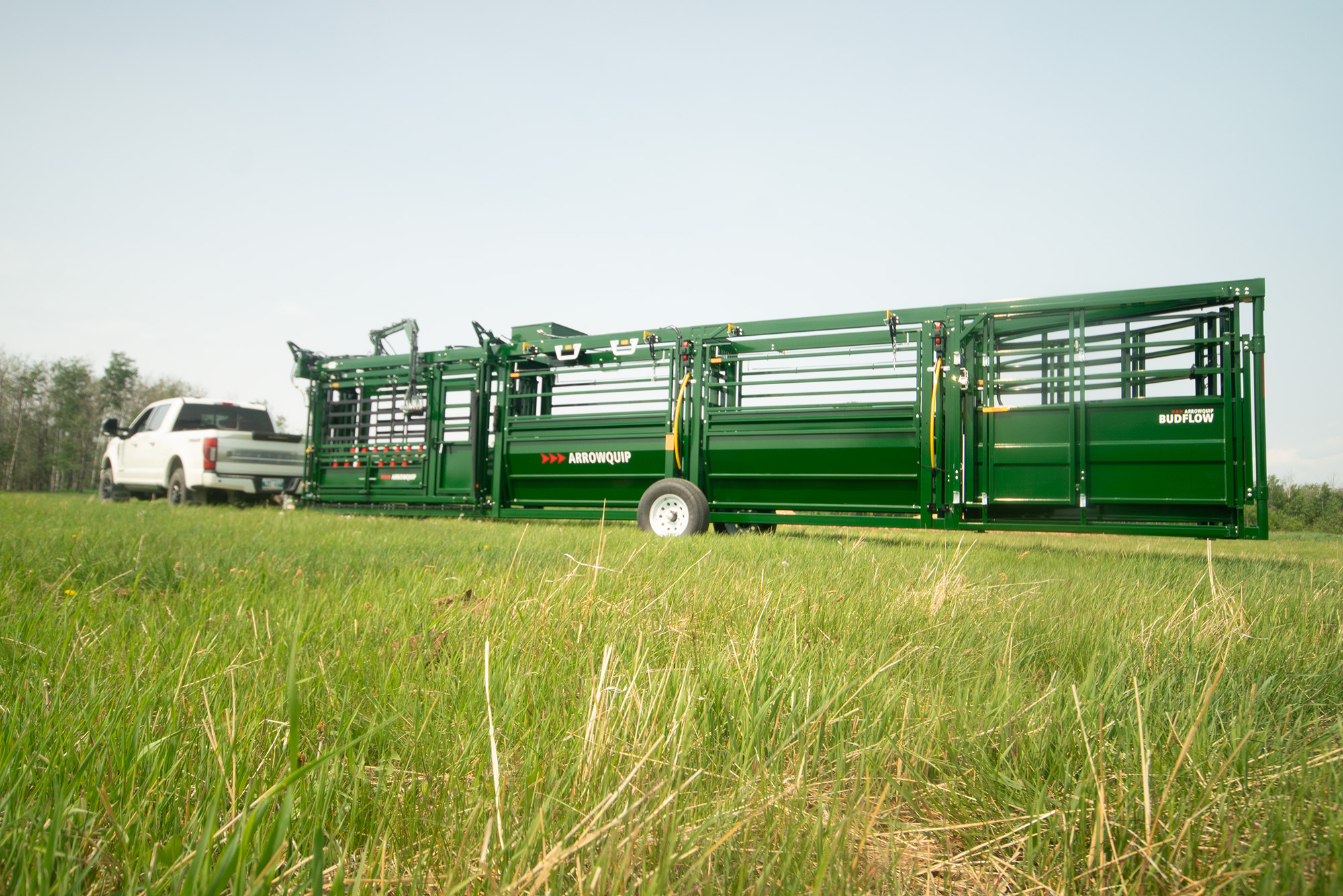 Powerlock Portable 108 Series Chute, Alley and Tub being pulled in field