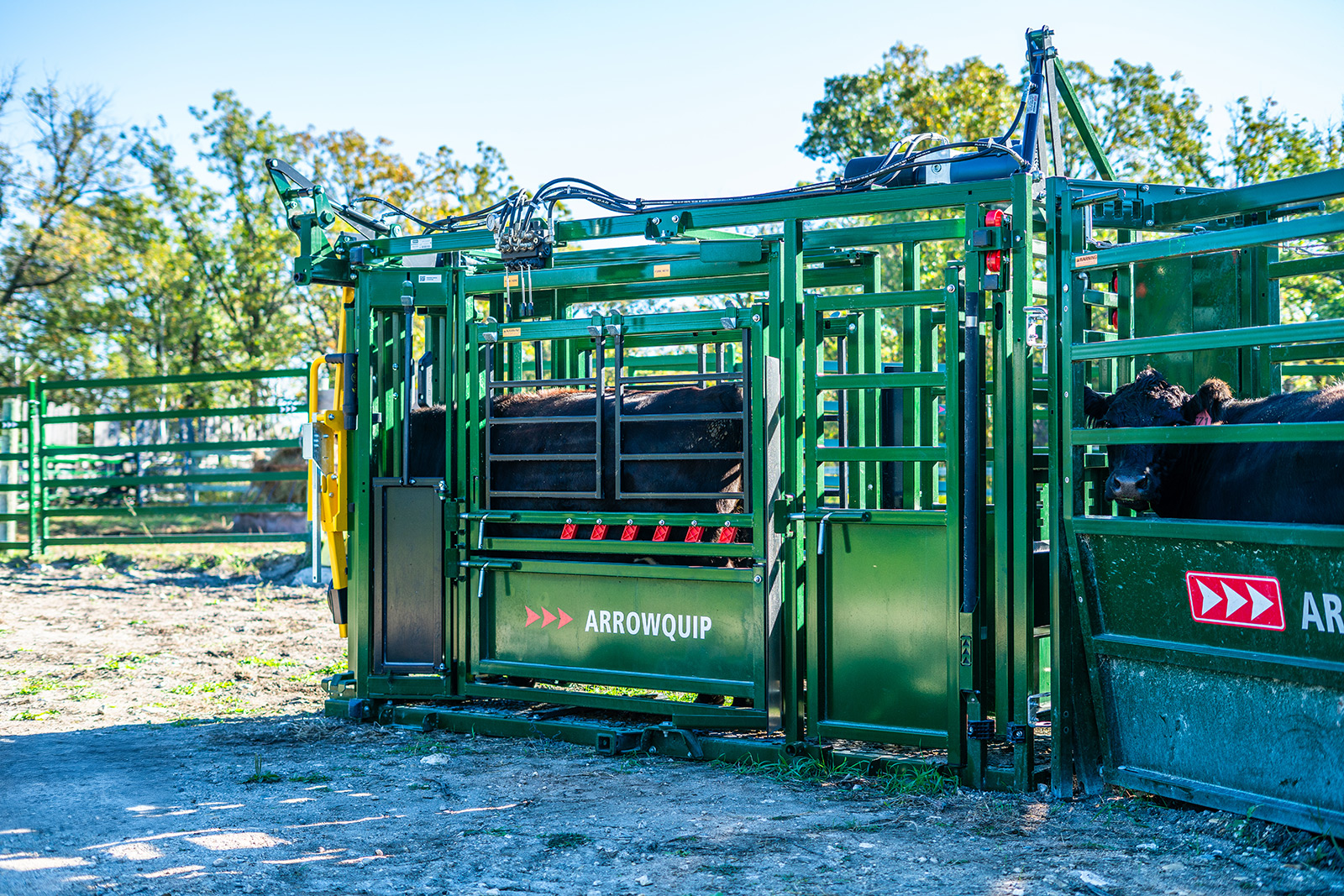 Powerlock 105 Hydraulic chute side view