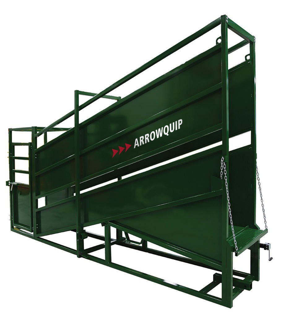 stationary cattle loading chute with veterinary access section