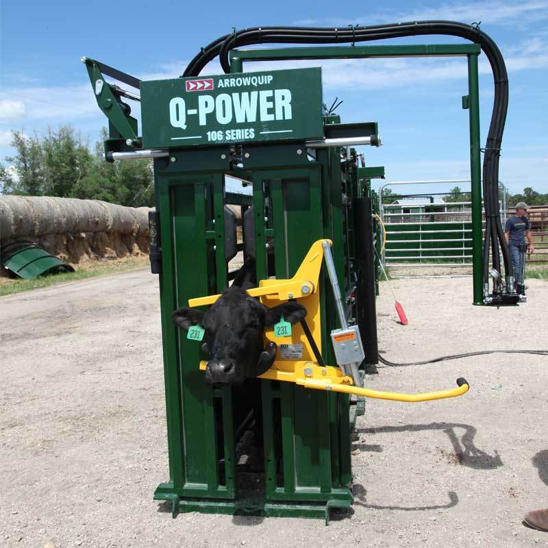 Q-Power 106 Series cattle chute and livestock handling system