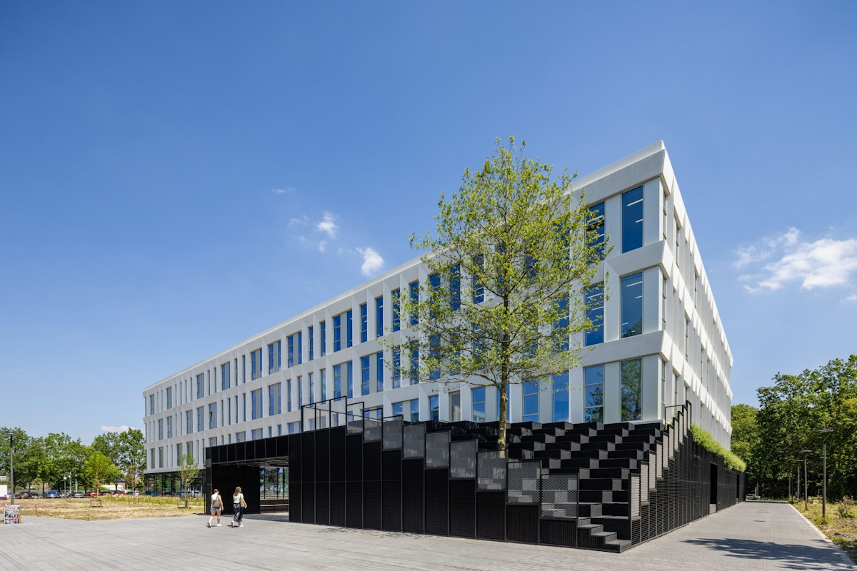 Fontys Eindhoven - Vic Obdam Staalbouw