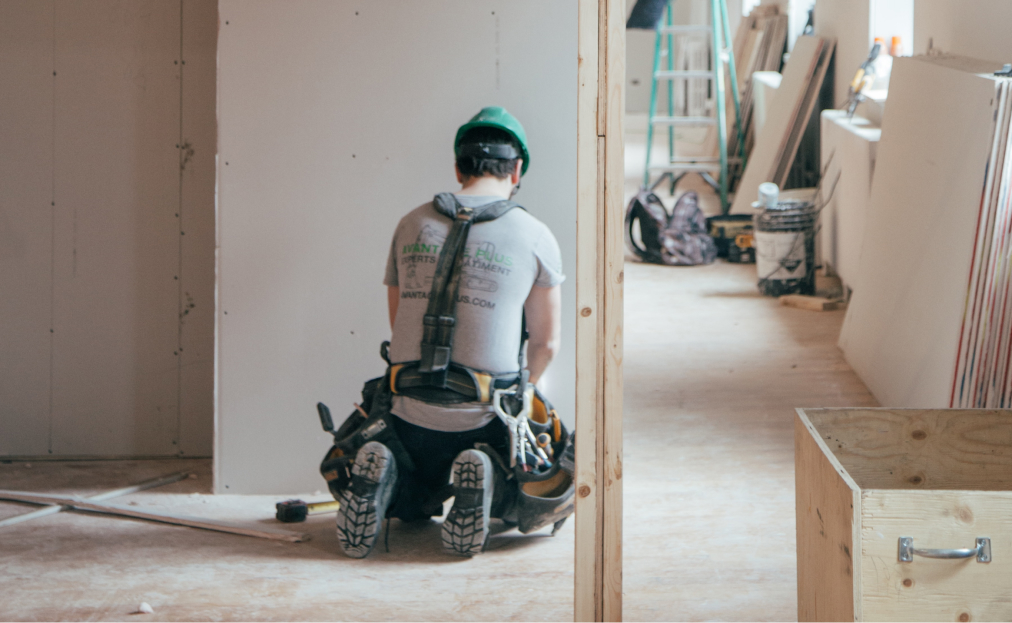 Best Ways to Hire and Pay Independent Contractors